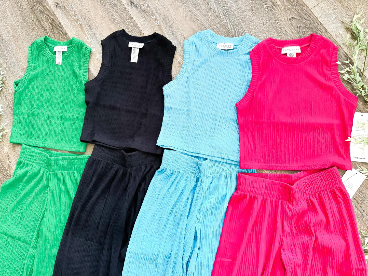 Claire Crinkle Textured Set