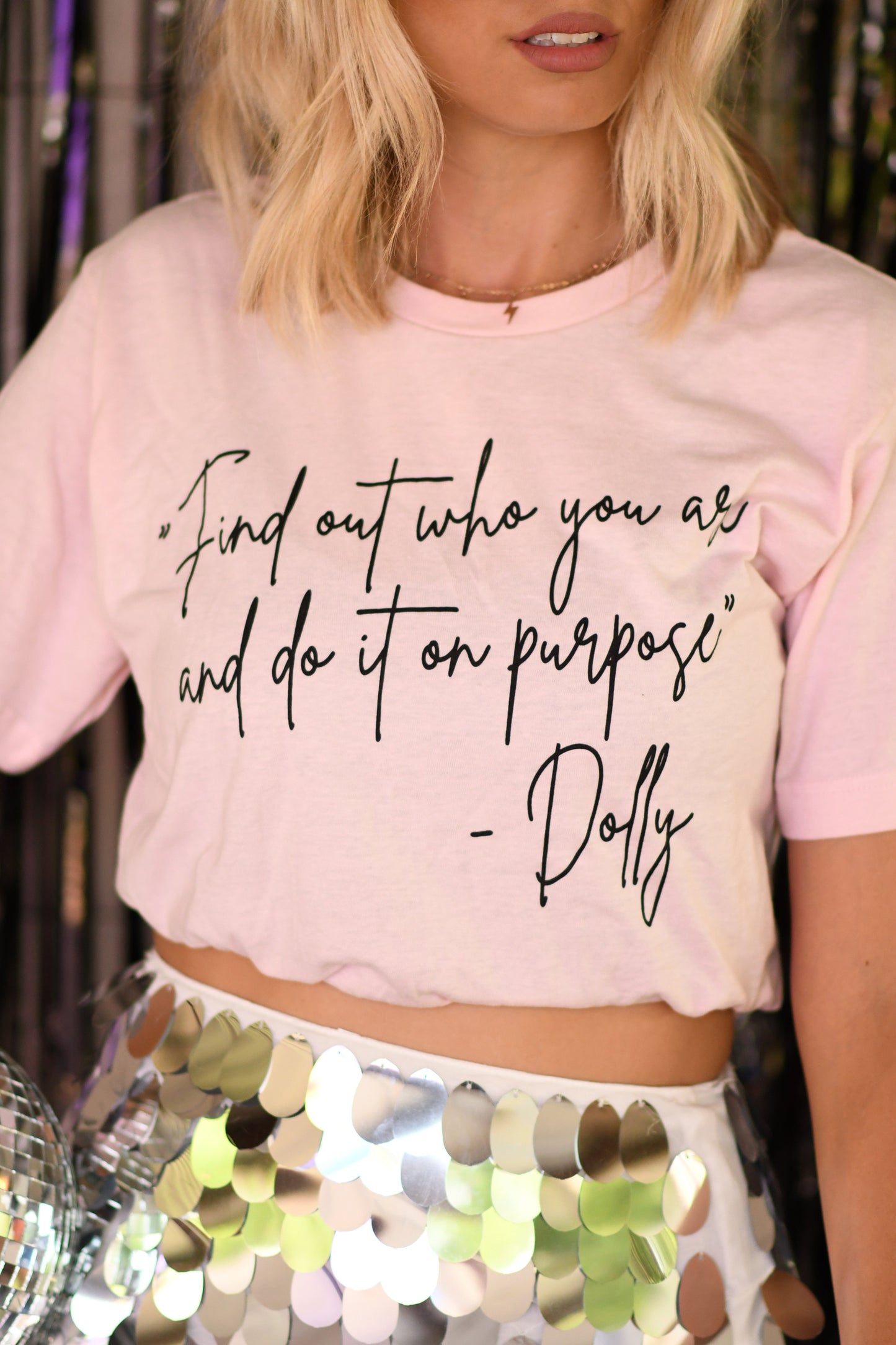 Dolly Quote Tee