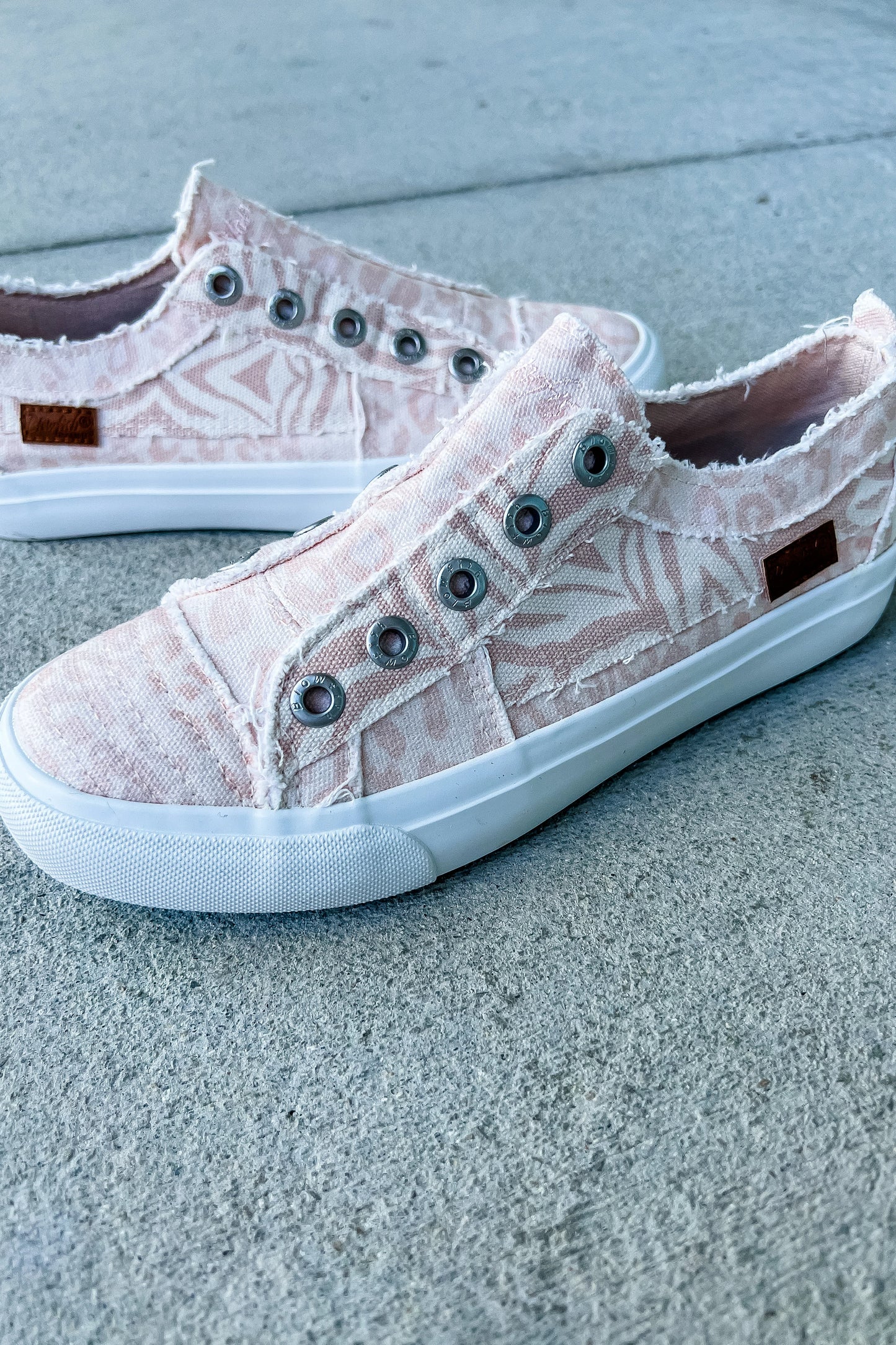 Blowfish Play Blush Paper Cat Sneakers