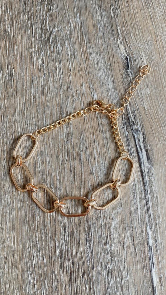 Chain Link Gold Bracelet